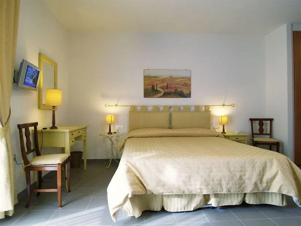**** Aparthotel Quadra Key Easy Home In Florence Italy