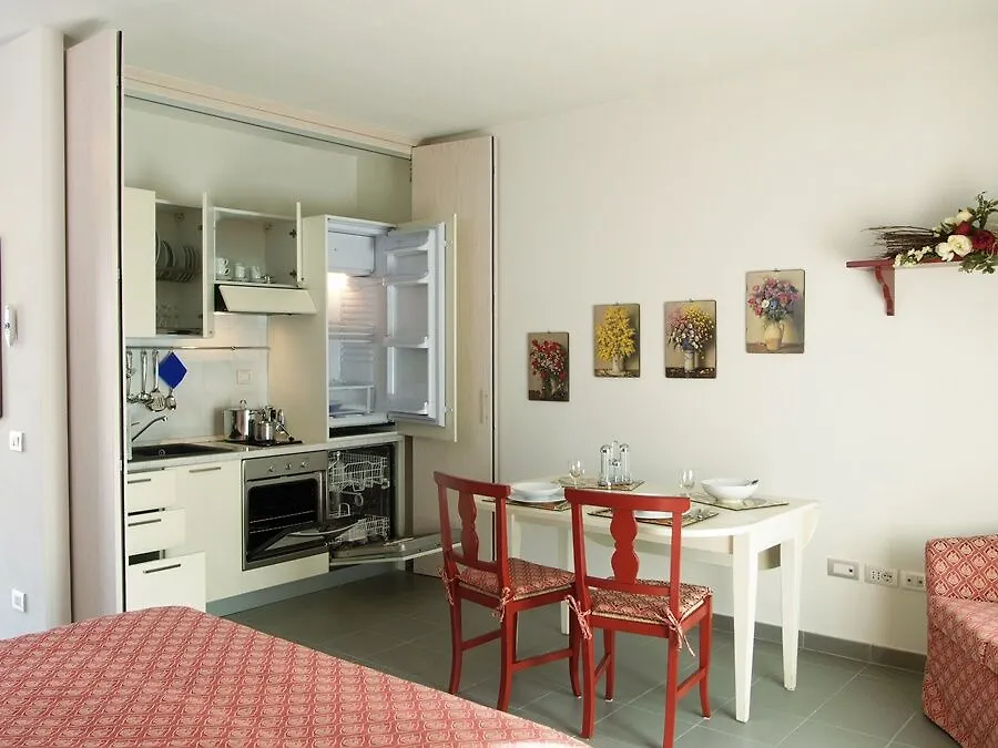 **** Aparthotel Quadra Key Easy Home In Florence Italy